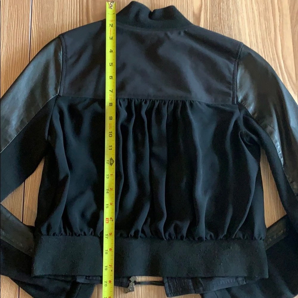 Cropped Jacket - Picture 3 of 3